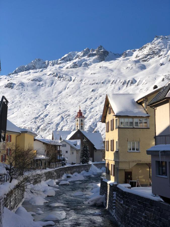 Appartement Alpine Haus à Göschenen Extérieur photo